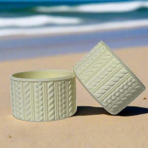 Cream Cable Knit | Silicone Tumbler Boot