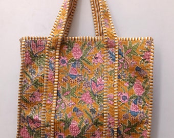 Tasche mit Blumenmuster, Baumwolltasche, Gesteppte Tasche, Indische Tasche, Handgefertigte Tasche, Einkaufstasche, Einkaufstasche, Markttasche, Boho Tasche, Hippie Tasche
