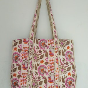 Blumendruck, gesteppte Baumwolltasche, indische handgemachte Tasche, Frauen-Einkaufstasche, Strandtasche, Brautparty-Tasche, große Markttasche, Boho-Tasche