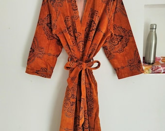 Peignoir kimono en velours bohème : vêtement d'extérieur tendance, kimono de luxe au sol
