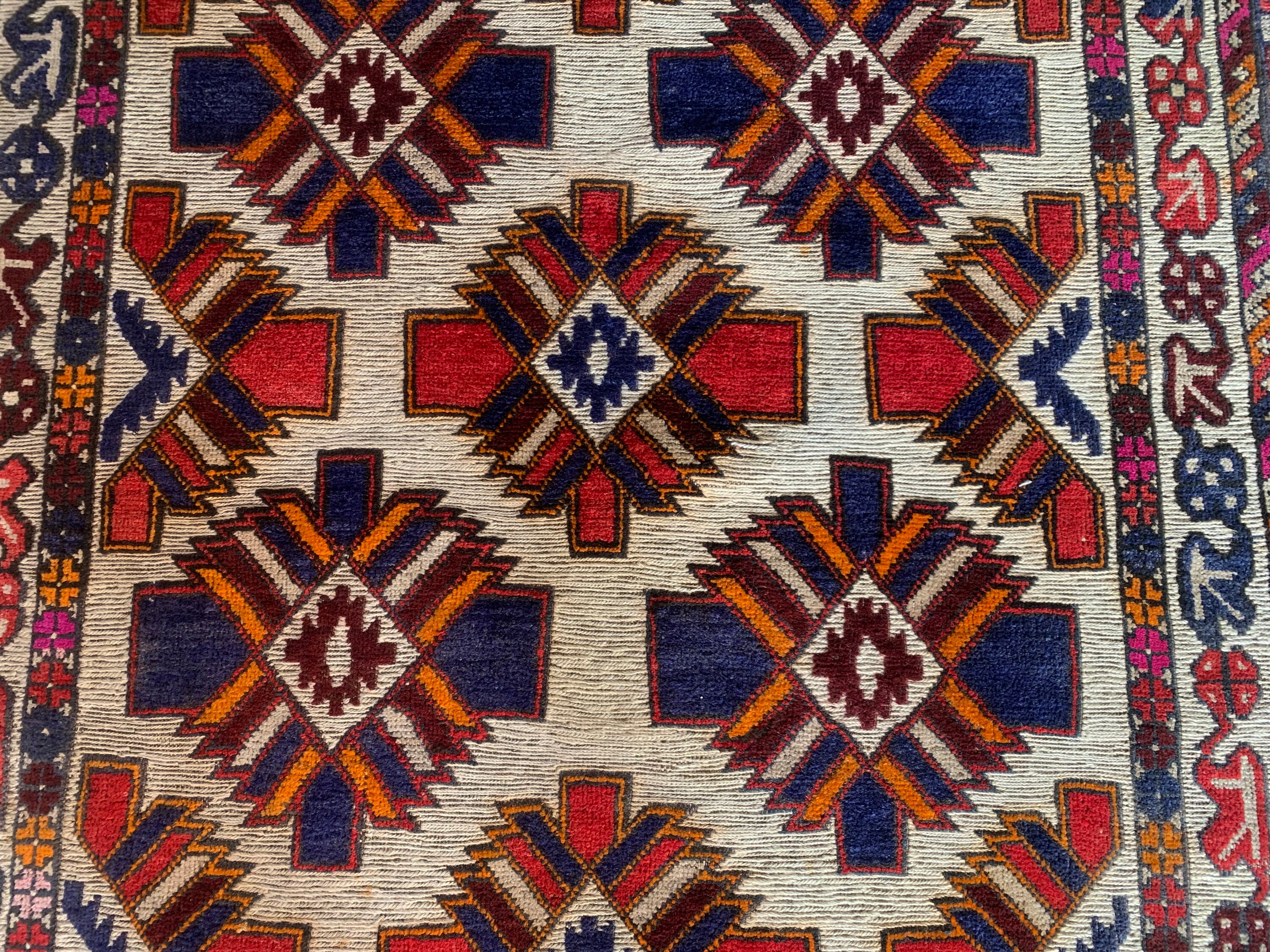 3.8x6.4(117x196cm)Vintage Faded Antique (Barjasta) Faded Rug, Caucasian Kilim, Sumac, Unique Design Rug, Living Room Bedroom Rug,Decor,1960s 3.8x6.4(117x196cm)Vintage Faded Antique (Barjasta) Faded Rug, Caucasian Kilim, Sumac, Unique Design Rug, Living Room Bedroom Rug,Decor,1960s