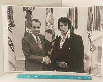 Elvis 1970 White House Meeting Print  (11x17 inch)