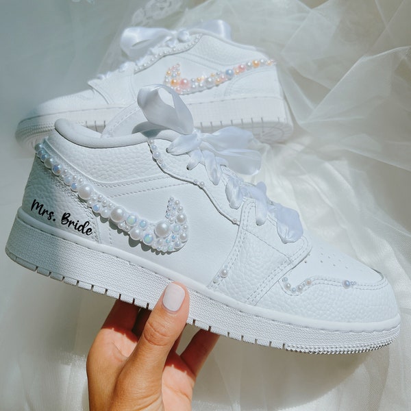 Wedding Bridal Sneaker Customized Air jordan Wedding Sneakers Pearl Bride Shoes Wedding Sneaker For Bride