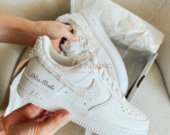 Zapatillas de novia personalizadas con perlas: zapatos AF1 de boda personalizados