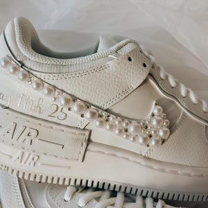 Personalized bridal sneakers Nike Air Shadow Pearl custom bride shoes, wedding AF1, pearl wedding shoes, bride wedding trainers