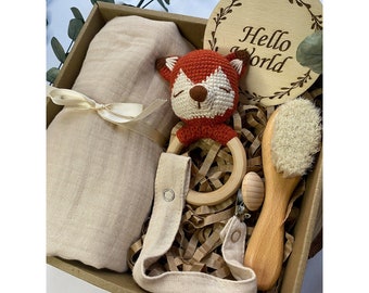 Neugeborenen Geschenkbox: Musselin Decke, Gehäkelte Fuchs Rassel, Holzbürste