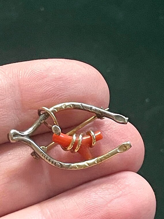 Antique Wishbone Coral Design Pin - image 3