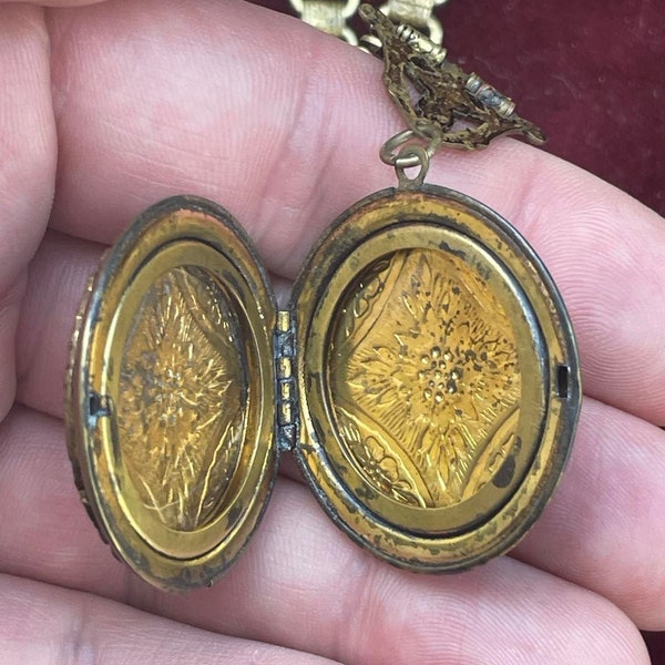 Antique Box Chain with Locket