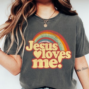 Komfort Farben Jesus liebt mich Shirt Christliches Shirt Christliche Bekleidung Christliche Streetwear Bibel Vers Shirt Geschenk für Christian