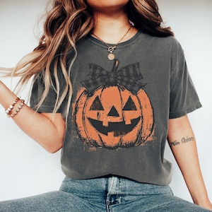 Comfort Colors Halloween Shirt, Western Halloween Party Shirt, Spooky Shirt, Halloween T Shirt, Vintage Halloween Tee