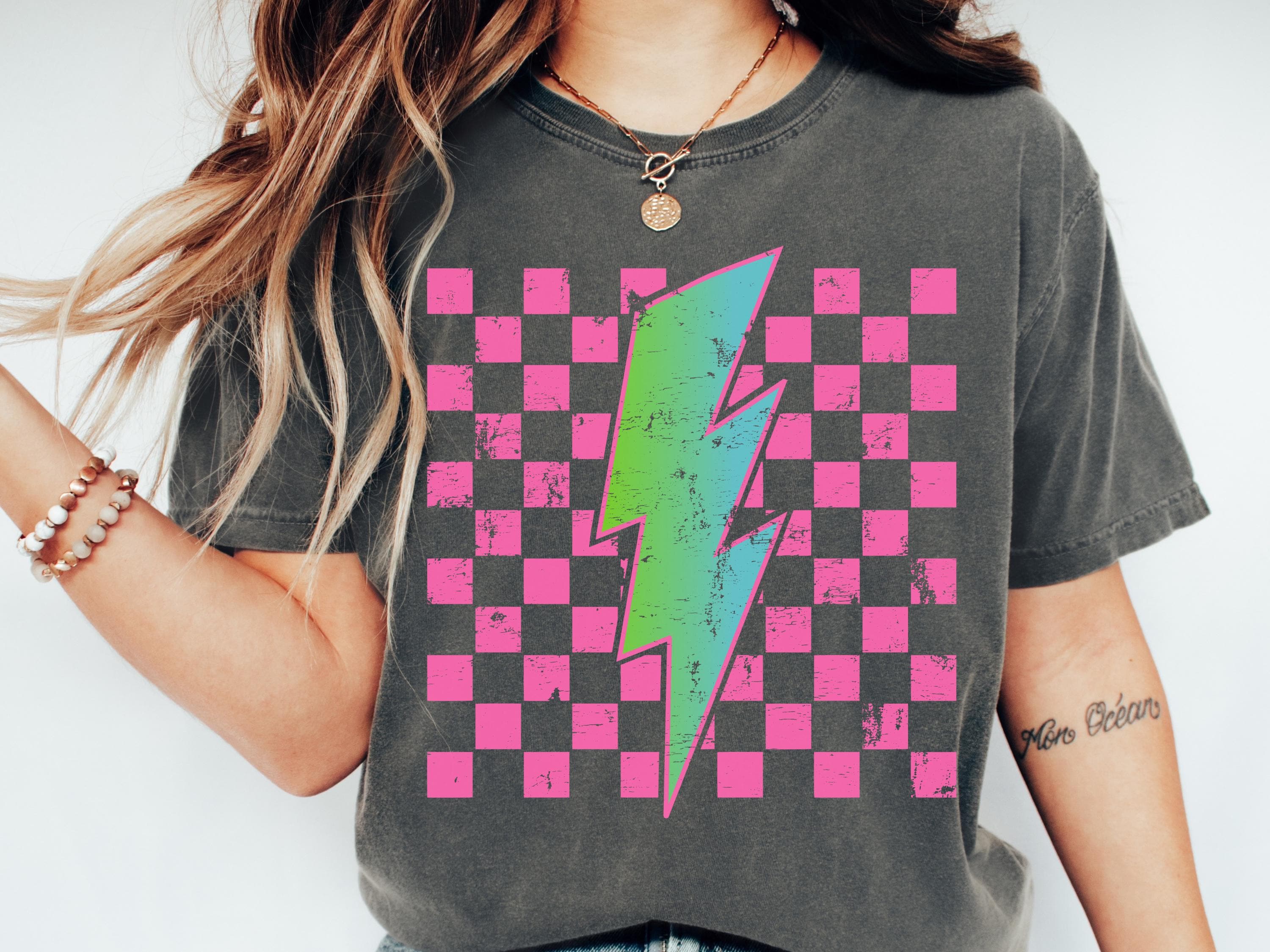 Comfort Colors Grunge Lightening Bolt Tshirt, Concert Tshirt, Concert Tees, Festival Shirt, Graphic Tee For Women