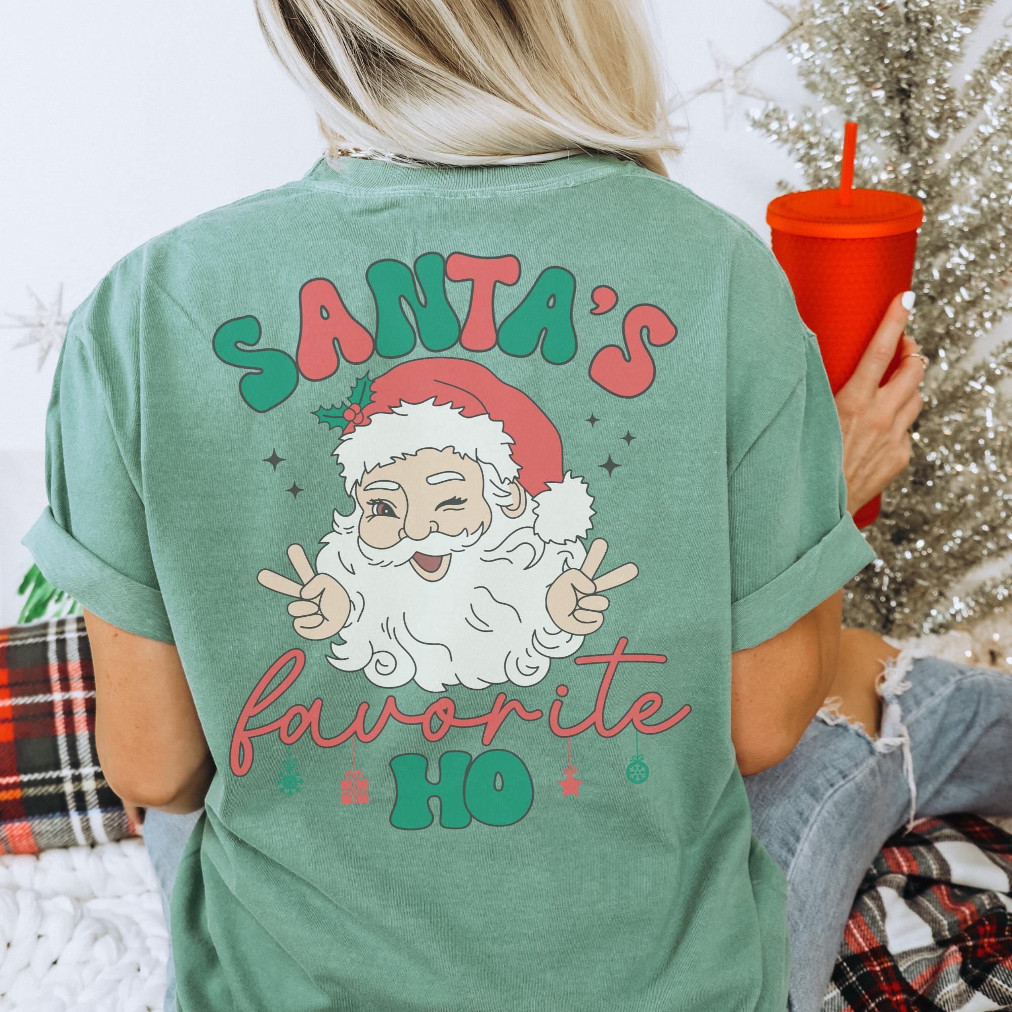 Santa's Favorite Ho Shirt: Funny Christmas Back Print Tee - Etsy