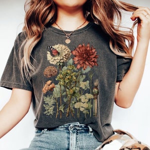 Wild Flowers T-Shirt, Vintage Botanical Tee, Pastel Floral Nature T-Shirt, Garden Lover Tee, Flower Lover Tee, Wildflowers Cottagecore Shirt