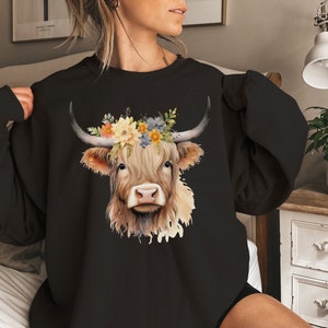 Boho Floral Cow Sweatshirt, Floral Western Highland Cow Sweater, Cute Western Shirt, Country Cow Shirt, Boho Shirt, Highland Cow Sweater