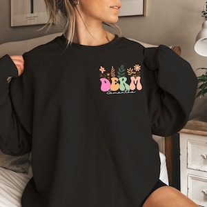 Dermatology Sweatshirt Personalized Dermatology Shirt Dermatologist Sweatshirt Dermatology Nurse Skin care T-Shirt Skin Boss Sweatshirt Derm