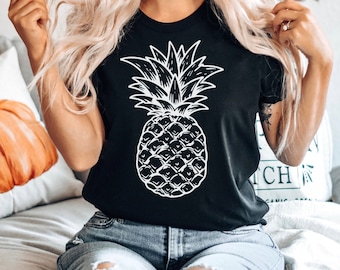 Pineapple Shirt Pineapple T-shirt Fruit Shirt Tropical Shirt Beach Shirt Pineapple Gifts Vacation Shirt Unisex Clothing Graphic Tee