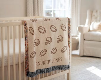 Manta de bebé tejida personalizada con diseño de fútbol, estilo vintage deportivo para habitación infantil de niño, manta con nombre para recién nacido, regalo para recién nacido, manta de herencia, manta de bebé con nombre