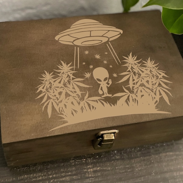 Stash box, Stoner boyfriend gift, Keepsake box, Custom wood box, Weed Box, Mushroom Box, Gifts for stoners, Stoner Gift Box, Psychedelic