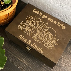 Personalized Couples Gift, mushroom, mushroom gifts, gifts for stoners, stash box, psychedelic trippy gift, rustic box, valentine&#39;s day gift