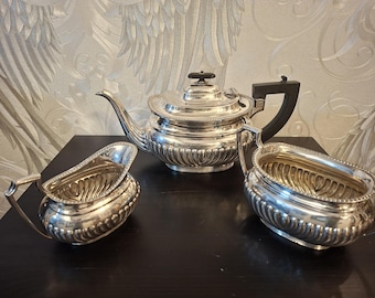 Juego de té vintage bañado en plata: tetera, azucarero y lechera | Estilo mediados de siglo | Decoración shabby chic