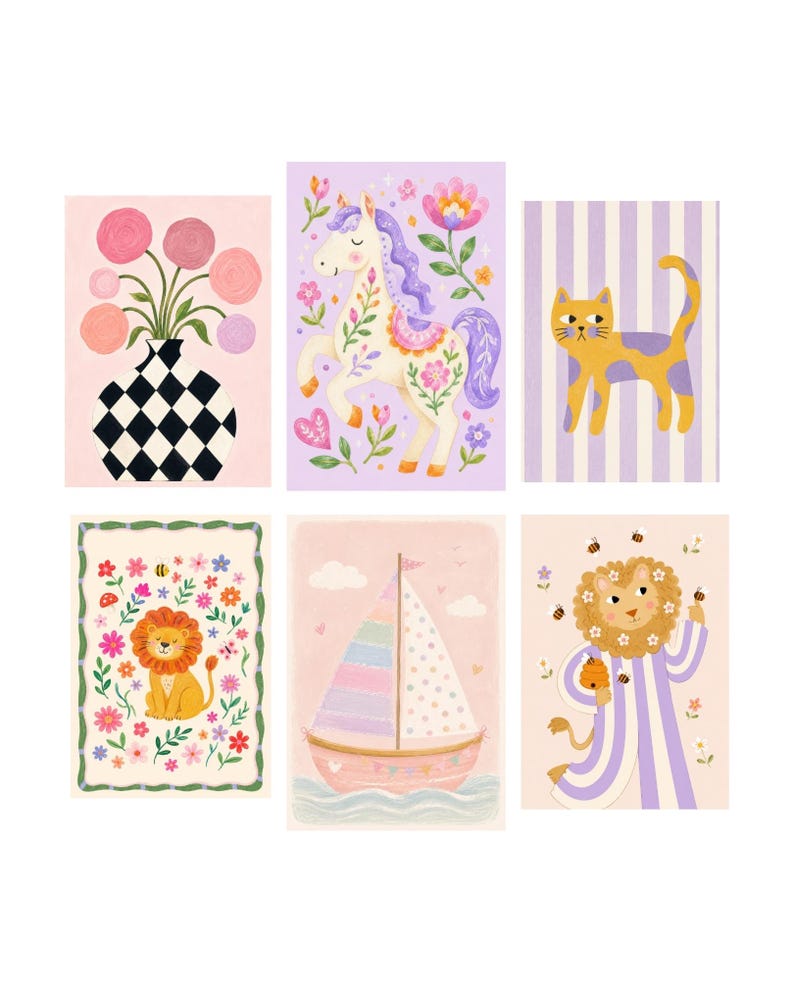 K&ouml;nnte beinhalten: Ein Set aus sechs rechteckigen Kunstdrucken mit Illustrationen einer Vase mit rosa Blumen, einem wei&szlig;en Pferd mit Blumenmustern, einer gelb-lila Katze auf Streifen, einem L&ouml;wen umgeben von Blumen, einem Segelboot und einem L&ouml;wen im gestreiften Schlafanzug.