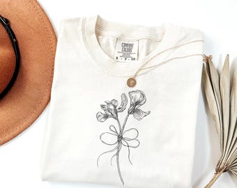 Wildflower Meadow Graphic Tee Vintage Botanical Garden Shirt Nature Lover Gift