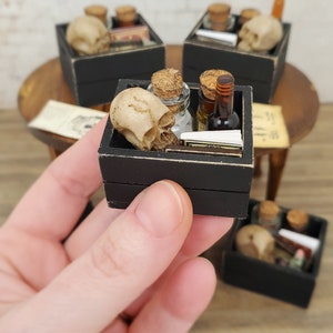 Dollhouse Halloween crate, Miniature Halloween accessory, Haunted dollhouse