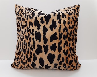 Funda de almohada de terciopelo de leopardo, almohada decorativa con estampado de animales, almohada de terciopelo azul, leopardo Braemore Jamil, almohada decorativa para sala de estar,