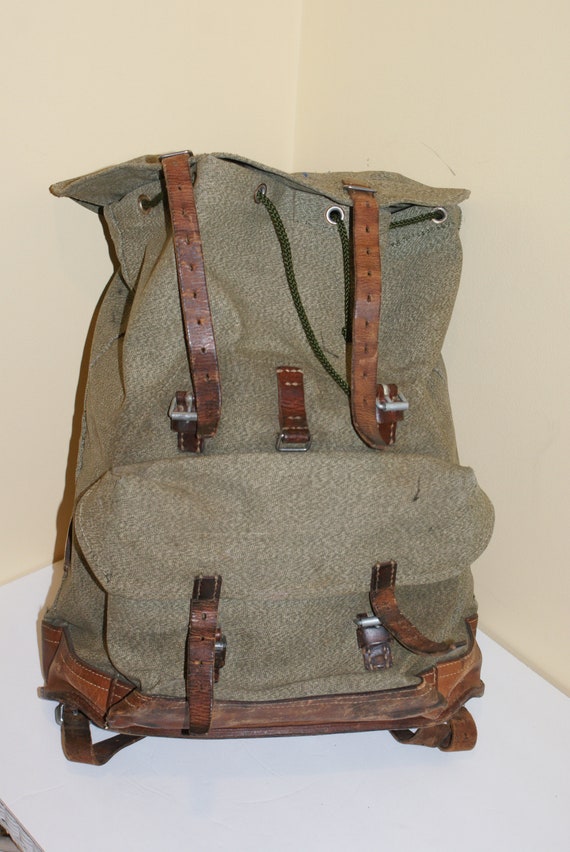 Swiss Army Surplus Backpack Vintage Salt and Peppe