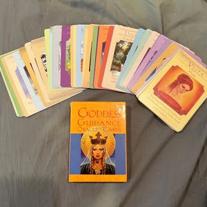 Lectura de cartas del oráculo de la diosa Doreen Virtue