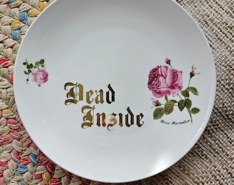 Collectorbord Dead Inside – grappige vintage muurkunst – onbeleefd geüpcycled bord – woondecoratie donkere humor