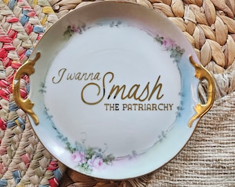 Bord I Wanna Smash the Patriarchy – Feministisch verzamelbord – Geüpcycled vintage muurkunst