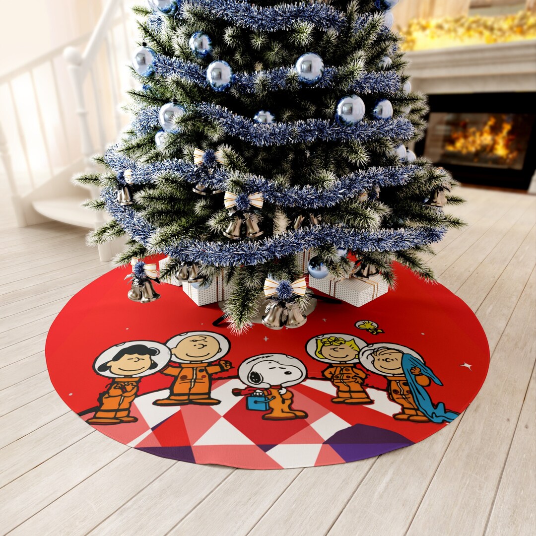 Snoopy Tree Skirt 