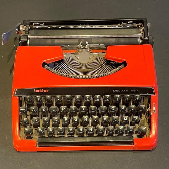 BROTHER DELUXE 220 Typewriter - Etsy