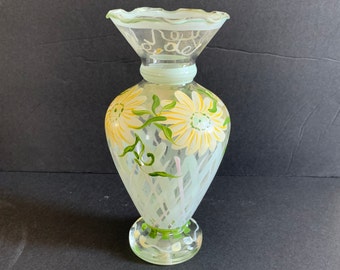 Vintage Hand Painted Ruffled Glass Vase - Yellow Flower and White Lattice Design Appears to be an unmarked unsigned Tracy Porter Piece