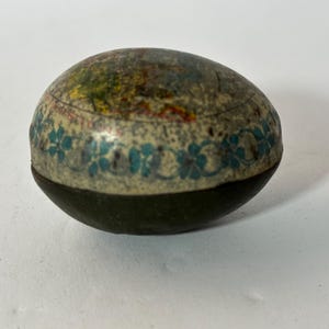 Antique 1904 Souvenir St. Louis World’s Fair The Machinery Building Tin Egg - Paint is Very Worn - 2 1/4” x 1 1/2” x 1 5/8”