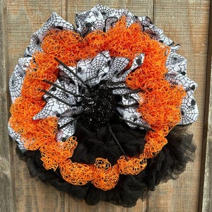 Halloween Spider 17&quot; Wreath Door/Wall Decor - New - Handmade - Tia&#39;s Creatives