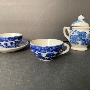 Vintage Miniature Blue Willow Tea Set: Child&#39;s Cups, Saucer, Lidded Vessel
