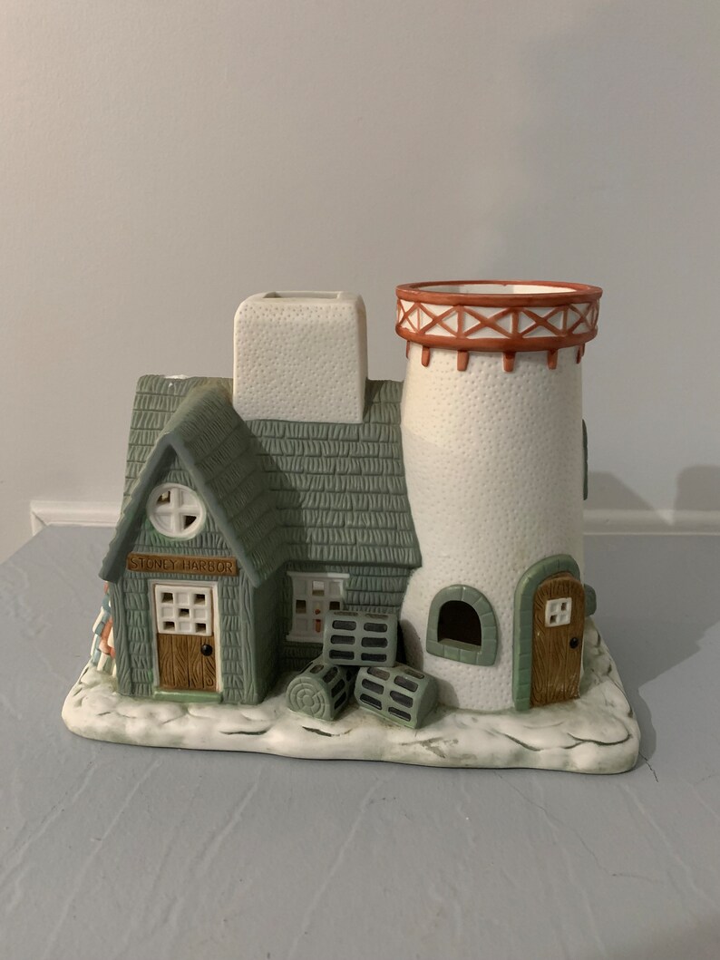 Pretty Partylite Retired Ceramic Stoney Harbor Lighthouse Candle Tea