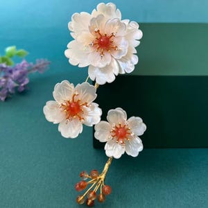 Natural mother of pearl with red agate flower brooch for women/Unique handmade agate brooch/Mother&#39;s day Birthday elegant brooch gift copper