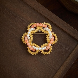 Natural circle pink coral brooch silver/Unique handcraft white pearl brooch/Dainty elegant cluster pearl pin brooch/Mother&#39;s day brooch gift