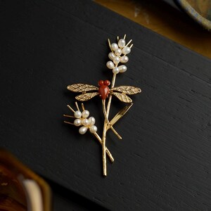 Dragonfly Red Agate with Pearl Brooch Vintage Gold Plated|Natural Red Agate statement brooch women/Unique art deco insect bugs brooch gift