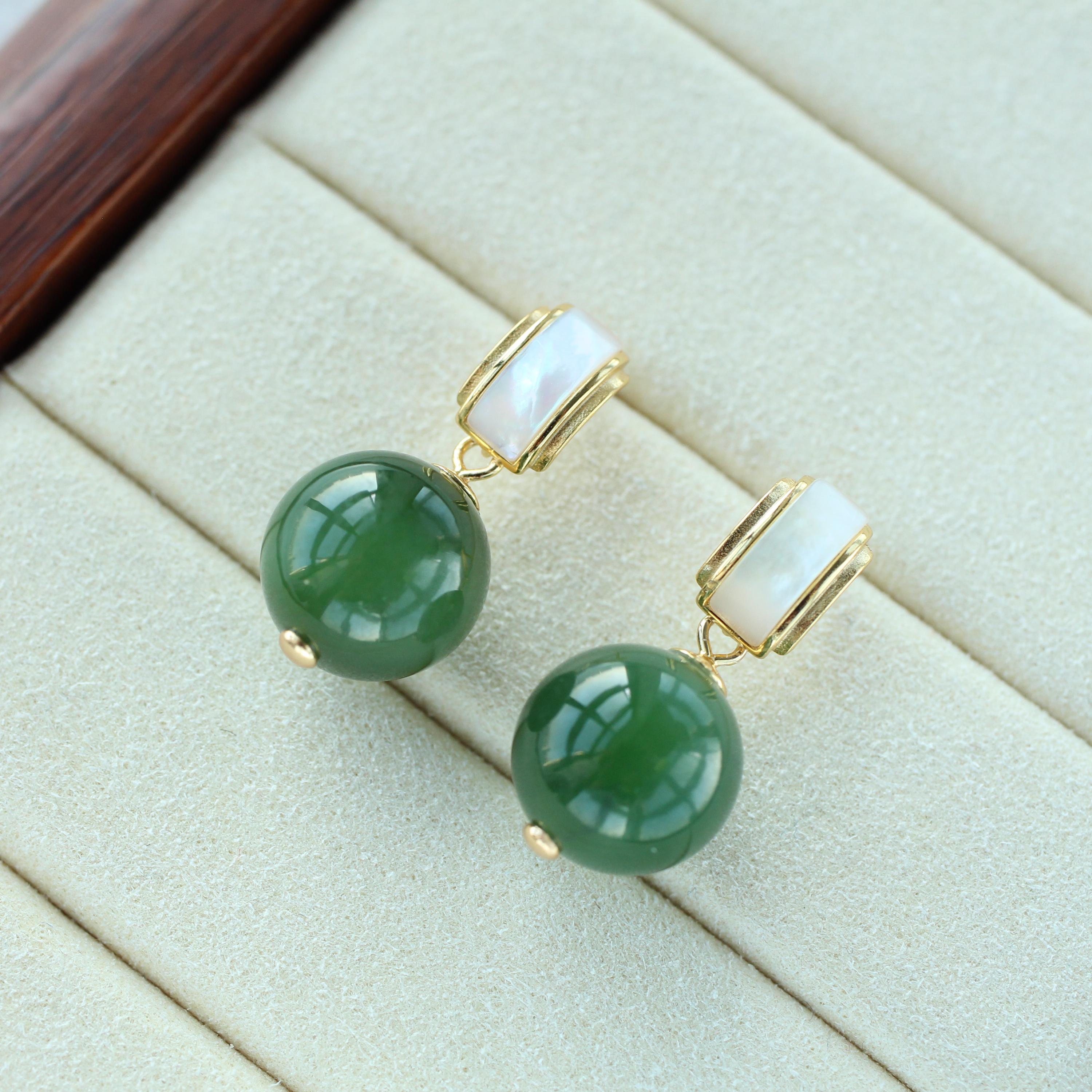 天然翡翠のイヤリング - Etsy 日本