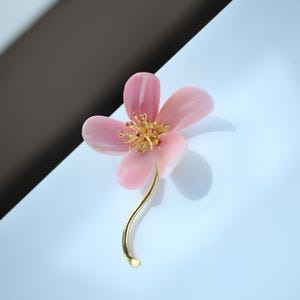 Natural pink queen shell brooch with natural rubies/Unique handmade shell brooch/Mother&#39;s day brooch gift/Birthday gift for women brooch