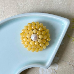 Natural amber brooch with natural pearl heart/Unique handmade real aber beads brooch/Mother&#39;s day brooch gift/Birthday pearl gift for women