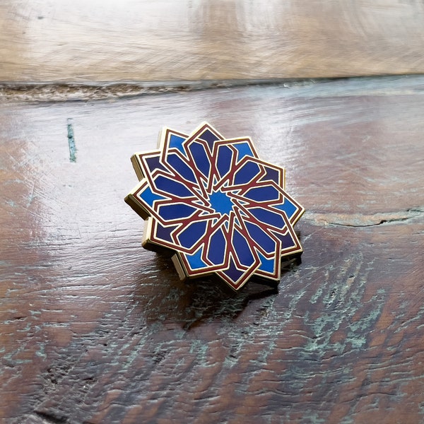 Muslim gift pin Muslim enamel blue pin star geometric pattern pin Muslim kid accessory Muslim jewelry rosette Muslim wedding favor gift Eid