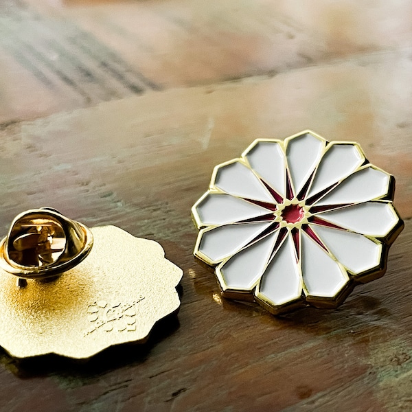 Rose émail broche rosace géométrique art broche motif islamique Arabesque accessoire broche revers chapeau broche insigne mandala art blanc fleur broche