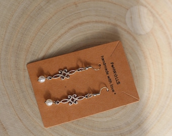 silver pearl drop earring