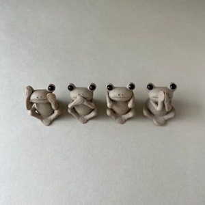Gongfu Tea Pet - Praying frogs & matching lotus leaves