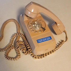Vintage Pink Rotary Phone